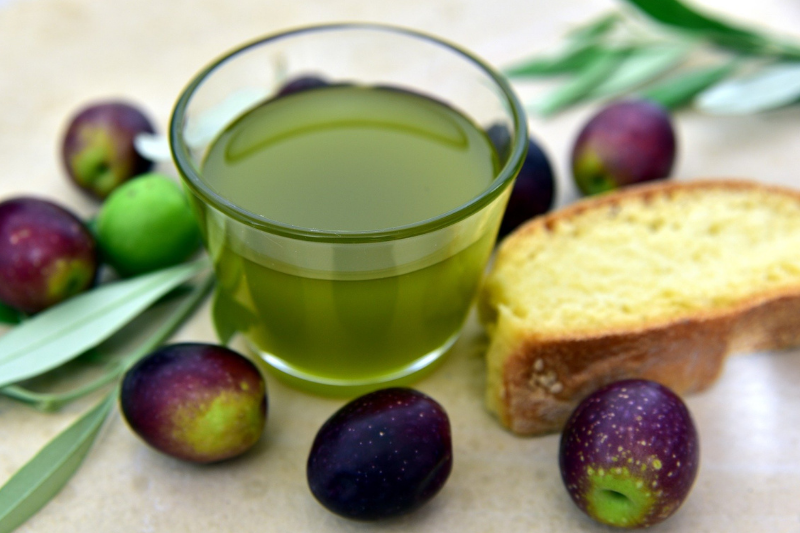 ¿Qué diferencia hay entre un aceite de oliva, un virgen o virgen extra?
