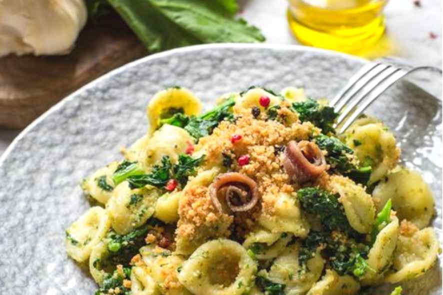 Receta fácil de gnocchis con espinacas, anchoas y aceite de oliva